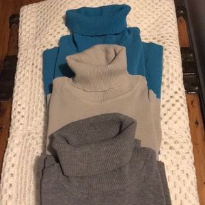 Chico’s turtlenecks- size 0